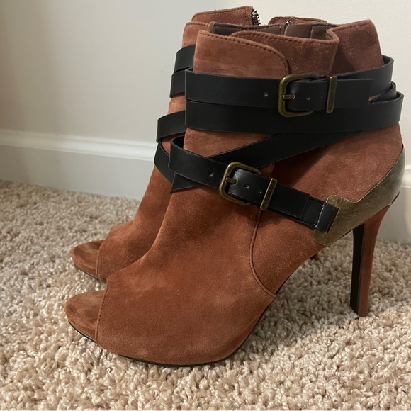 Gianni Bini Shoes - Gianni Bini Bootie with black leather Straps With 4” Stiletto Heel Size 7.5